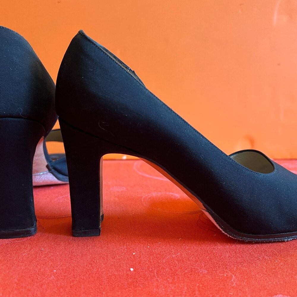 Van Eli black cloth heels 7 M